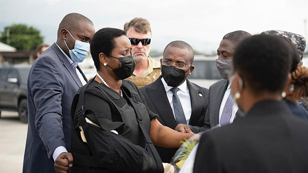 Viúva do presidente do Haiti volta ao país dias após atentado que matou Jovenel Moise