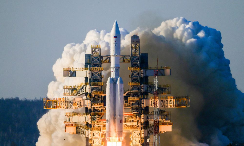 Rússia lança foguete espacial Angara-A5 após duas tentativas frustradas