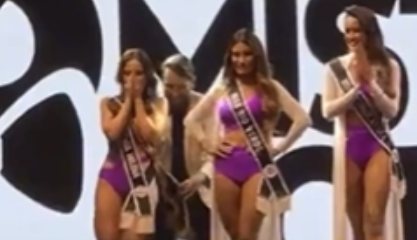 Apresentador tira faixa de candidata do Miss Goiás 2022 após anúncio errado; vídeo viraliza