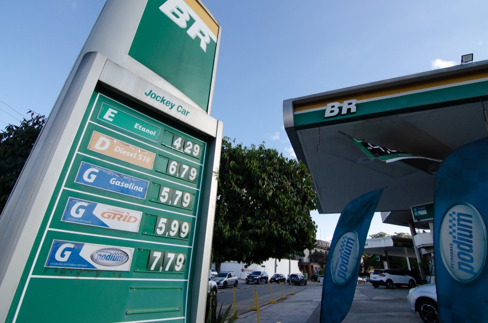 Fup pede que Petrobras investigue denúncia contra o ex-presidente Roberto Castello Branco 