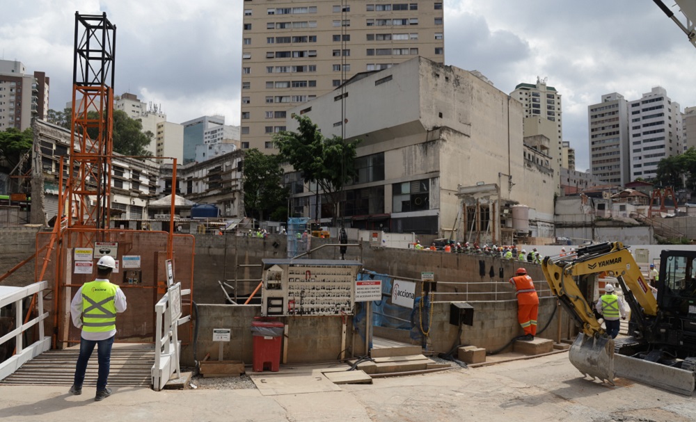 ‘Tatuzão’ abriu cratera em obra de estação do Metrô, diz Prefeitura de São Paulo