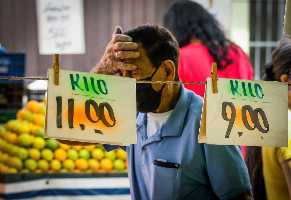 Custo de alimentos no Brasil assusta comerciantes e consumidores em feiras livres