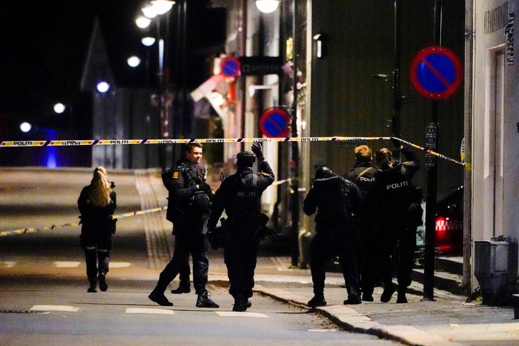 Ataque com arco e flecha deixa mortos e feridos na Noruega