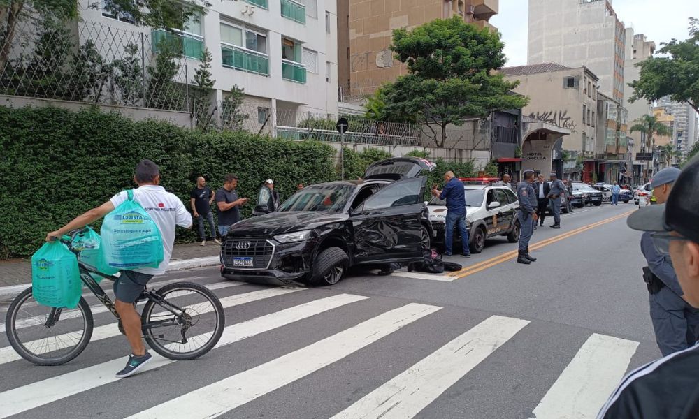 Perseguição em São Paulo termina com tiroteio na Rua Augusta, policial atropelado e homem preso