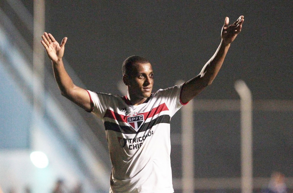 Sem acordo com o São Paulo, Luizão se distancia do West Ham e tem novo interessado