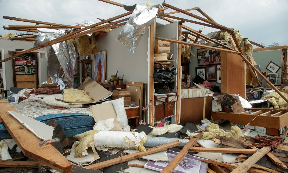 Forte tornado atinge Arkansas, nos EUA, e deixa milhares sem eletricidade