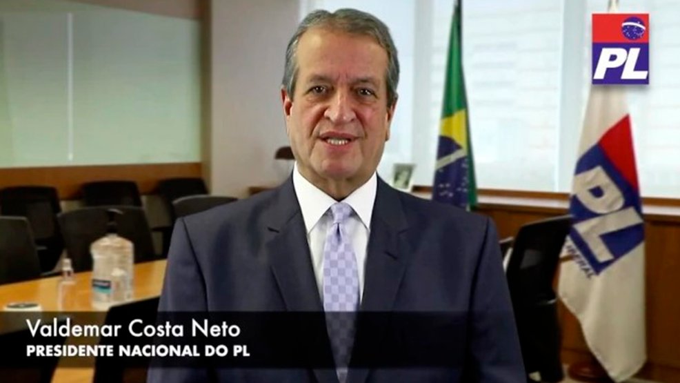 Em vídeo, Valdemar Costa Neto convida Bolsonaro e filhos para o PL