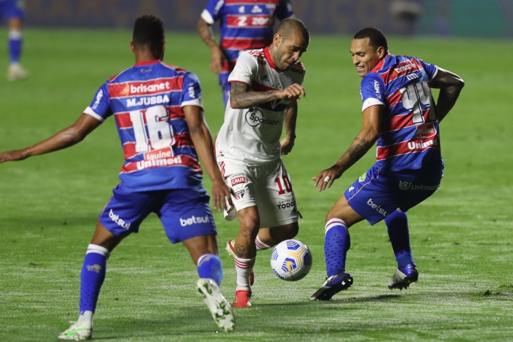 Fortaleza busca empate no fim e deixa tudo aberto no duelo contra o São Paulo na Copa do Brasil