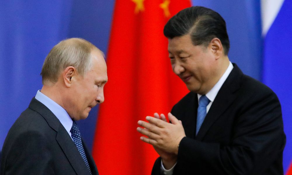 China pede aumento da cooperação com a Rússia