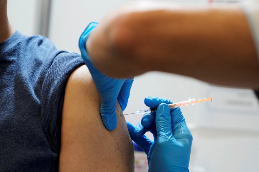 São Paulo começa a aplicar 4ª dose da vacina contra Covid-19 em abril
