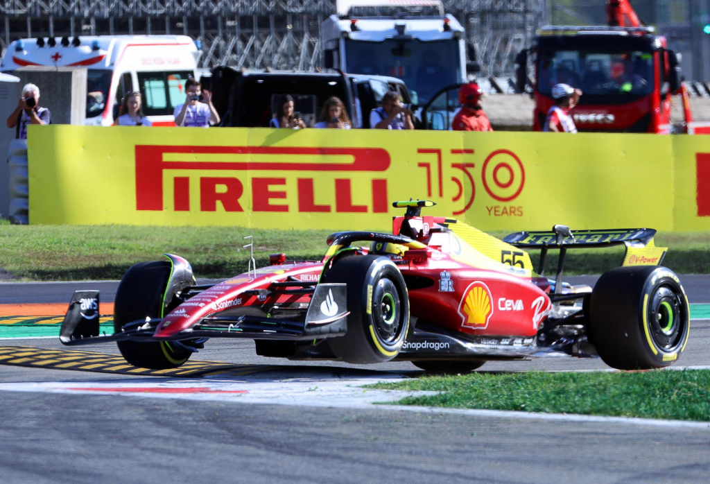 Carlos Sainz largará na pole position no Grande Prêmio de Monza