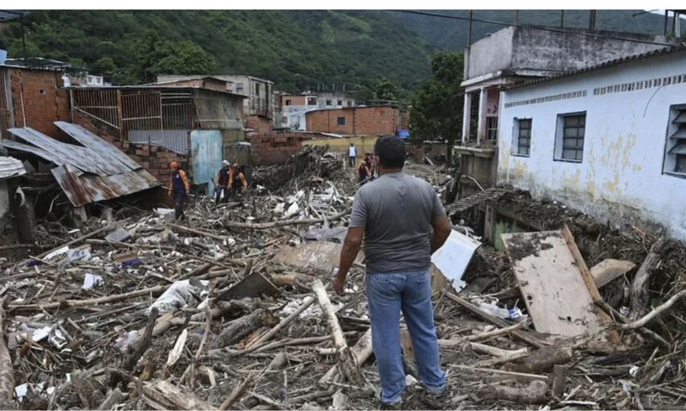 Deslizamento de terra deixa pelo menos 22 mortos e 52 desaparecidos na Venezuela
