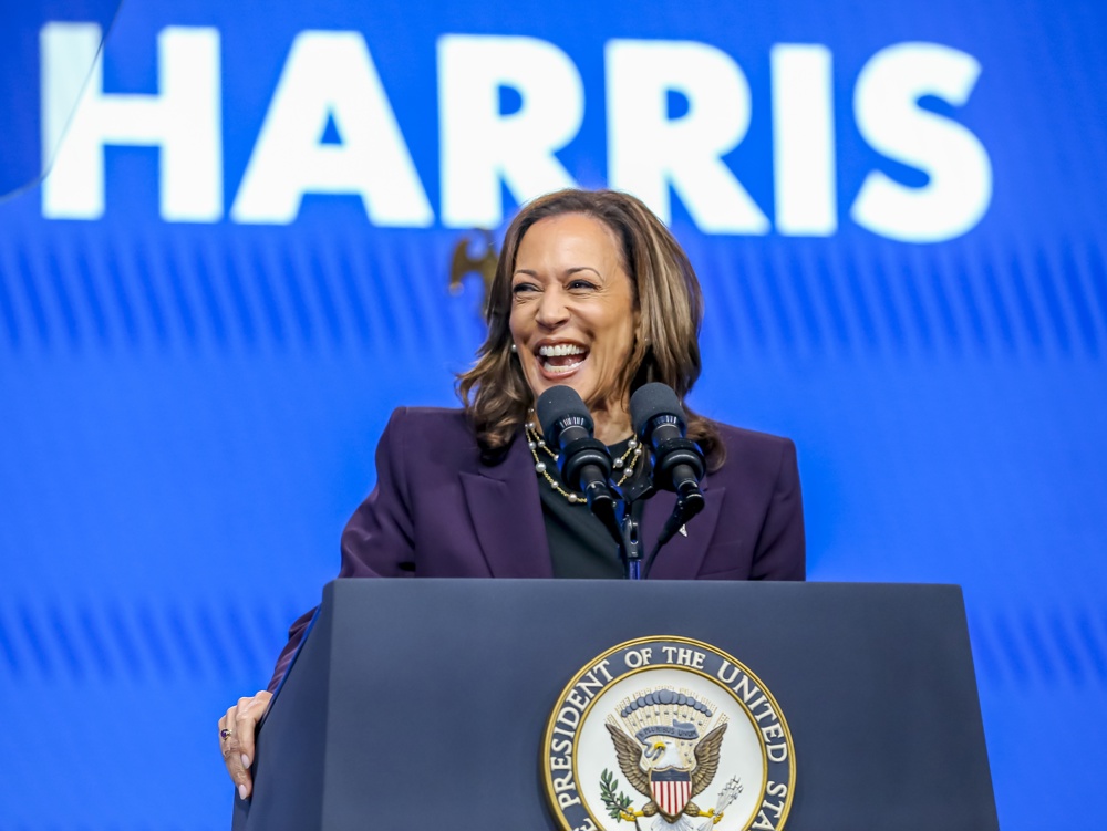 Barack Obama e Michelle anunciam apoio à candidatura de Kamala Harris