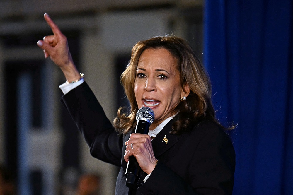 Kamala Harris arrecada mais de US$ 1 bilhão em três meses 