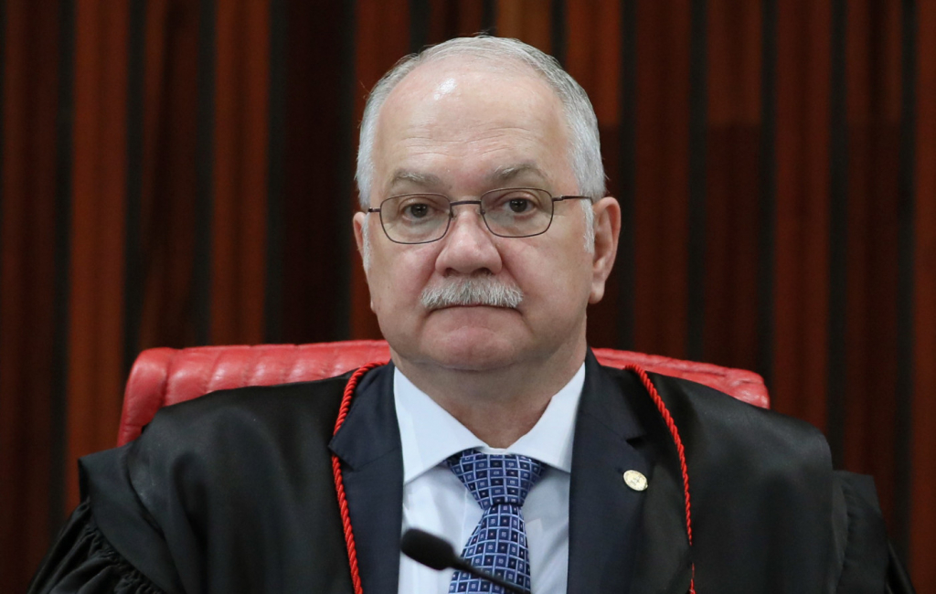 Fachin diz que inquérito de suposto golpe traz ‘fatos graves’, mas democracia ‘é maior do que isso tudo’ 