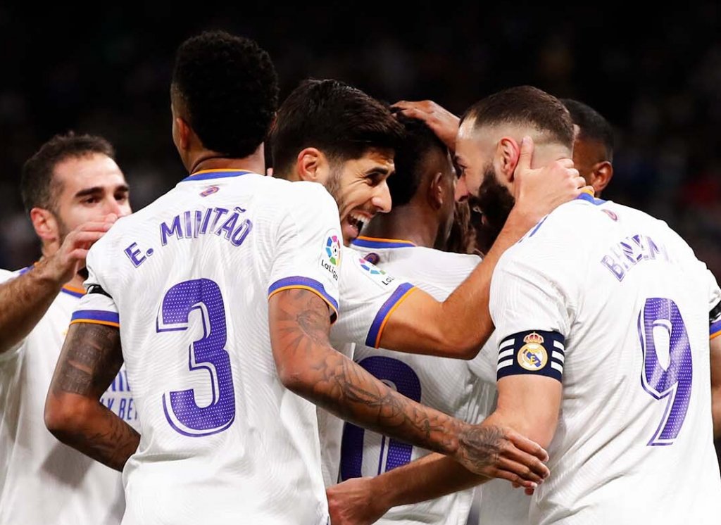 No clássico de Madrid, Real vence Atlético por 2 a 0 e abre vantagem na liderança