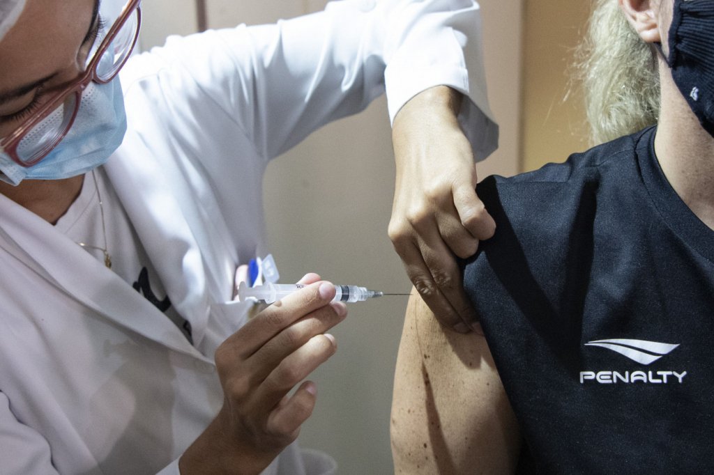 São Paulo vai vacinar pessoas de 31 e 30 anos nas próximas quinta e sexta-feira