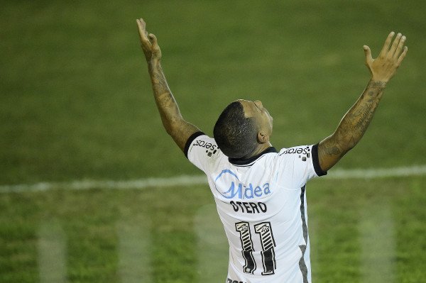 Corinthians vence o Ituano por 2 a 0 e segue na liderança do Grupo A do Paulistão