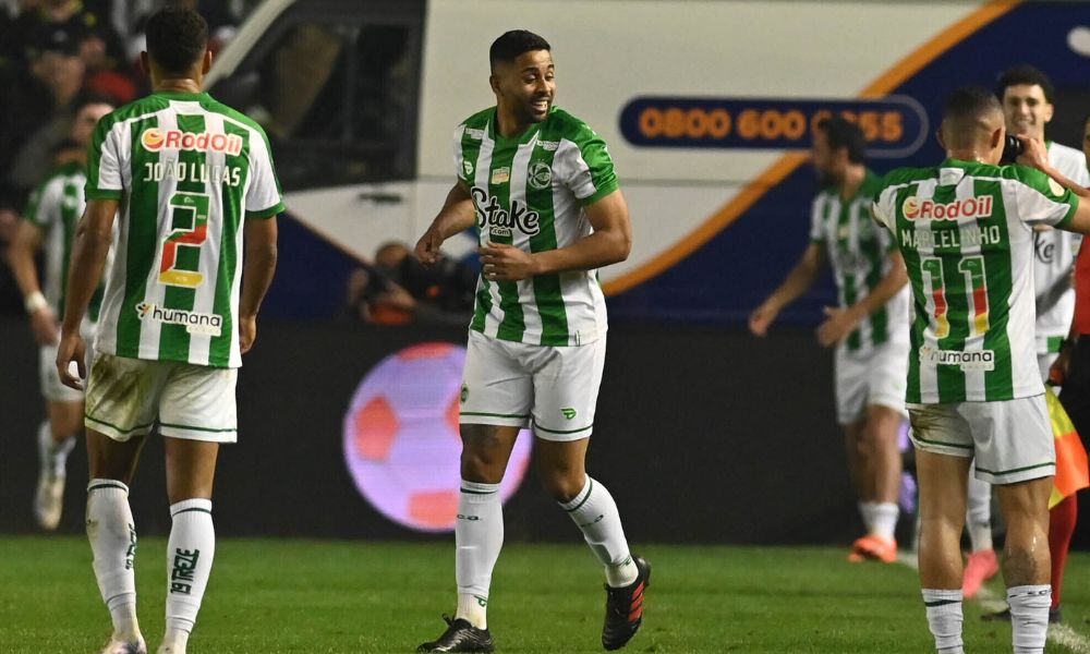 Juventude domina Corinthians e vence por 2 a 1 nas quartas de final da Copa do Brasil