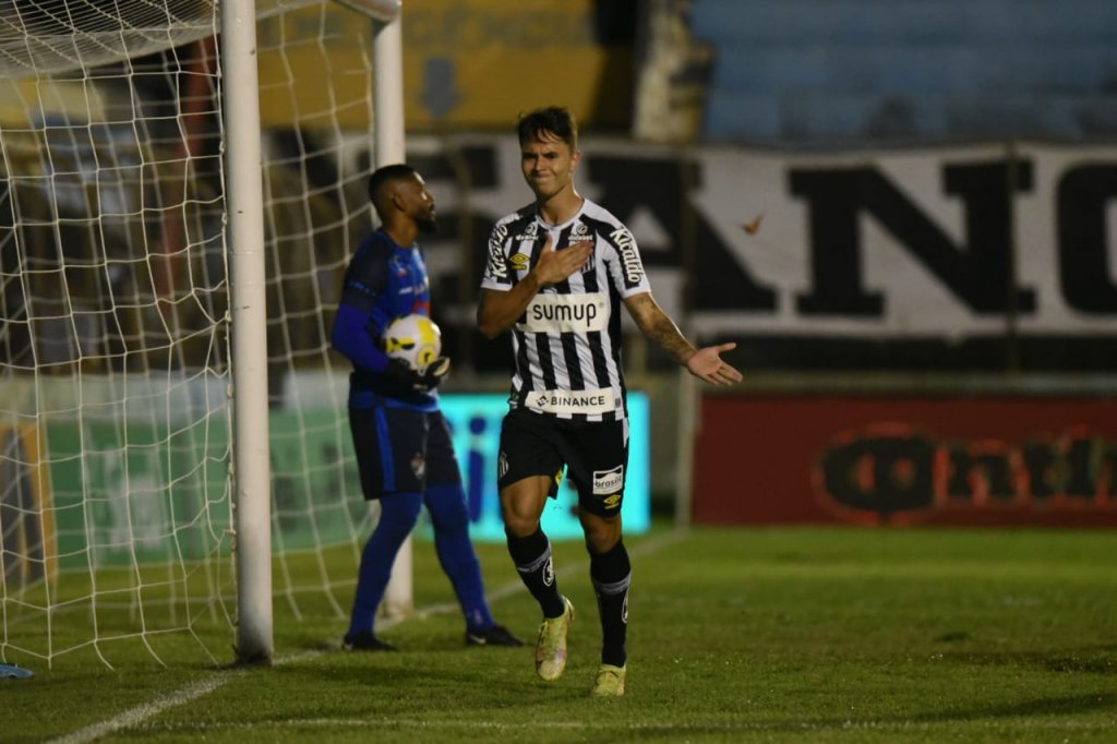 Santos vence o Salgueiro-PE e avança na Copa do Brasil