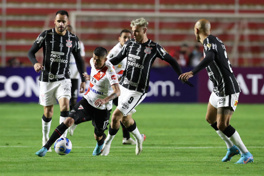 Corinthians estreia com derrota por 2 a 0 para o Always Ready na Libertadores
