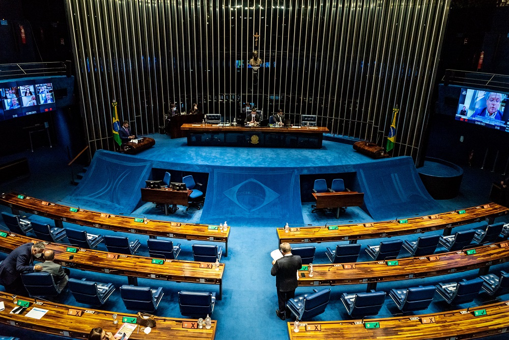 Senado Federal dá posse a 27 parlamentares eleitos