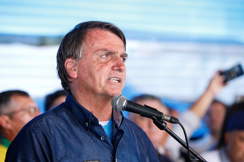 Bolsonaro alega que Fachin comprovou a violabilidade das urnas eletrônicas