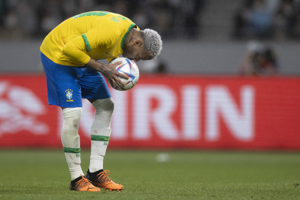Neymar desabafa e lamenta nova lesão, mas acredita em recuperação durante a Copa do Mundo