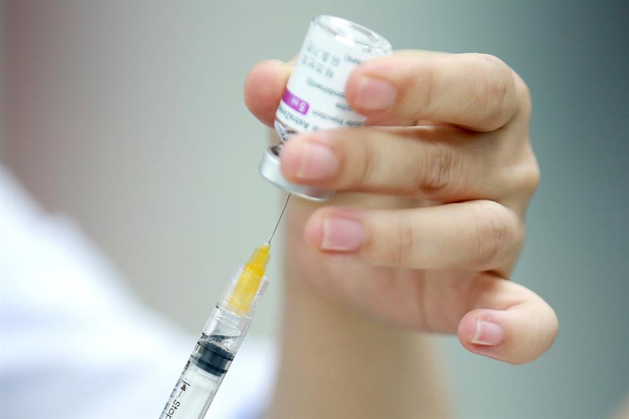 Ministério da Saúde insere pessoas com HIV em grupo prioritário da vacinação