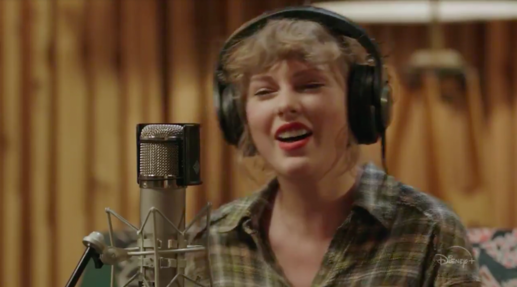 Taylor Swift lança sessão acústica e intimista do ‘Folklore’ no Disney+; assista