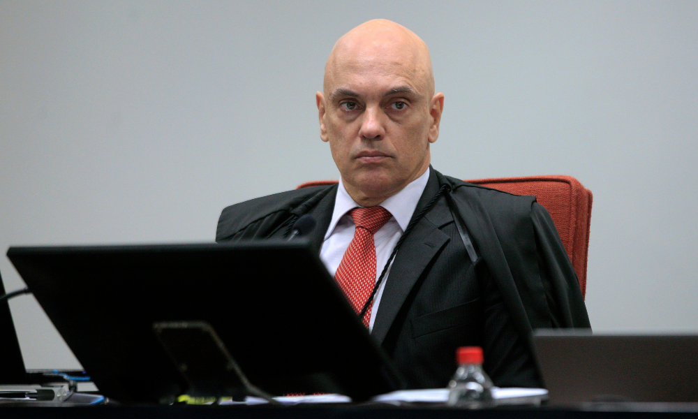 Moraes volta a falar em conivência e omissão de autoridades no vandalismo de 8 de janeiro