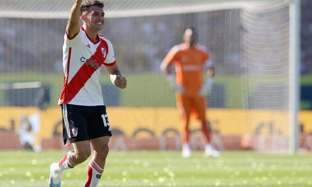 Enzo Díaz deixa River Plate após empréstimo ao São Paulo: ‘Um dos grandes do Brasil’