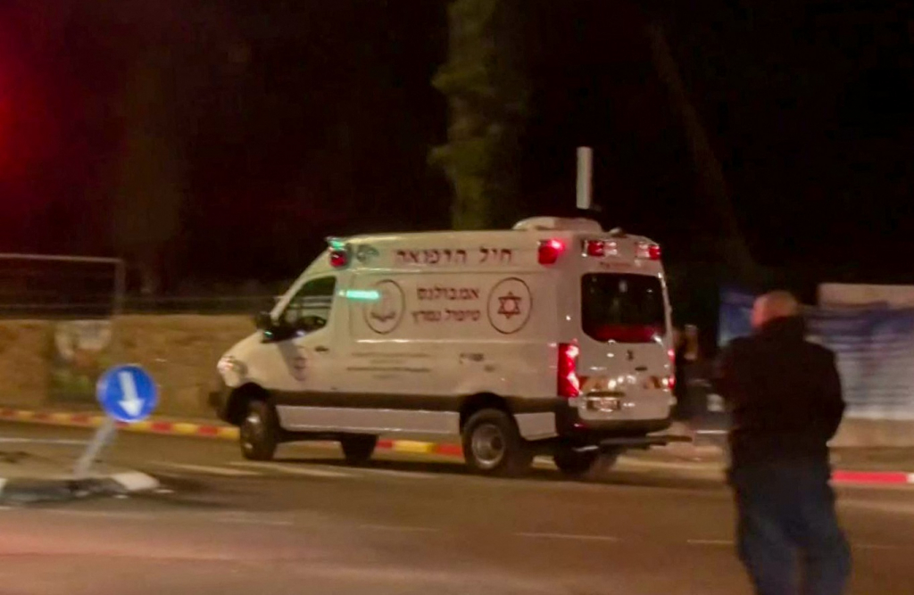 Reféns libertados pelo Hamas são hospitalizados em Israel