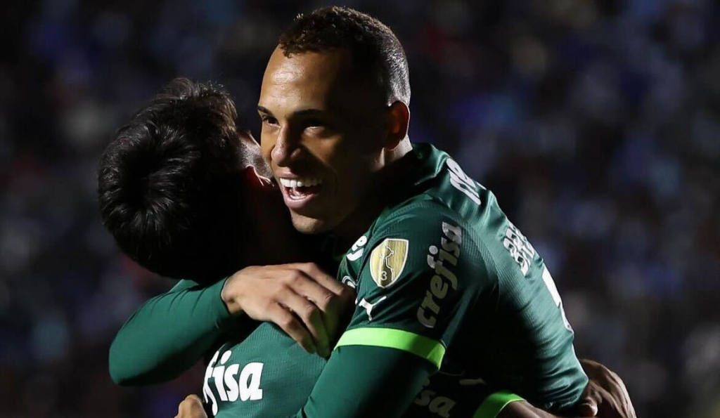 Com time reserva, Palmeiras empata com o Tombense-MG, mas avança na Copa do Brasil
