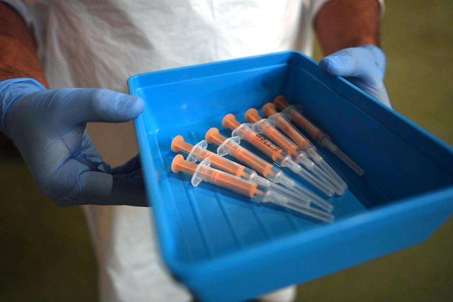 2 milhões de vacinas contra a Covid-19 chegam ao Brasil nesta terça-feira