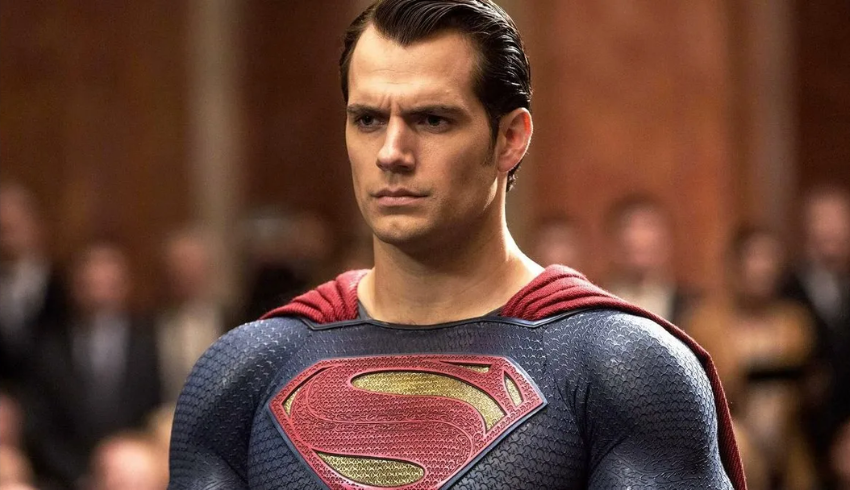 Henry Cavill lamenta que não será Superman em novo filme: ‘Minha vez de usar a capa passou’