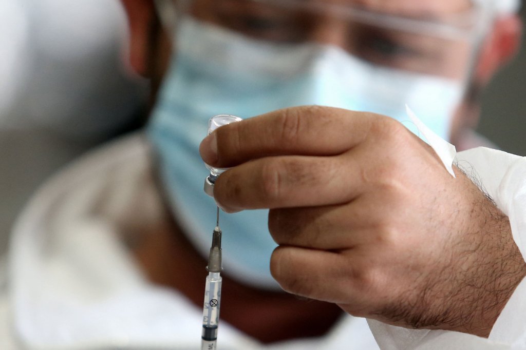 EUA admitem que não vacinarão 70% da população adulta até 4 de julho