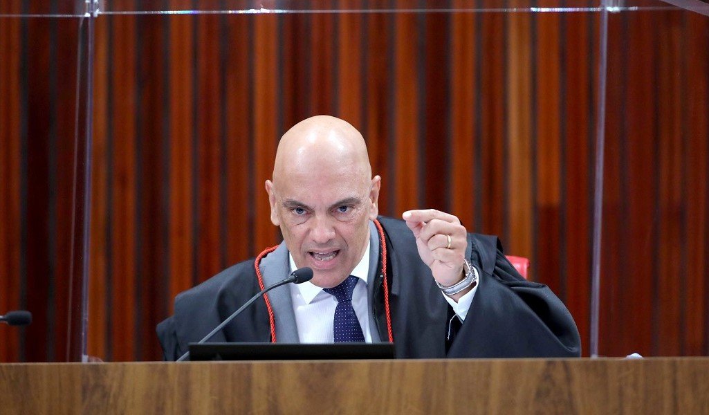 Moraes: ‘Aqueles que colocarem em dúvida o pleito eleitoral serão combatidos com a força da Constituição’