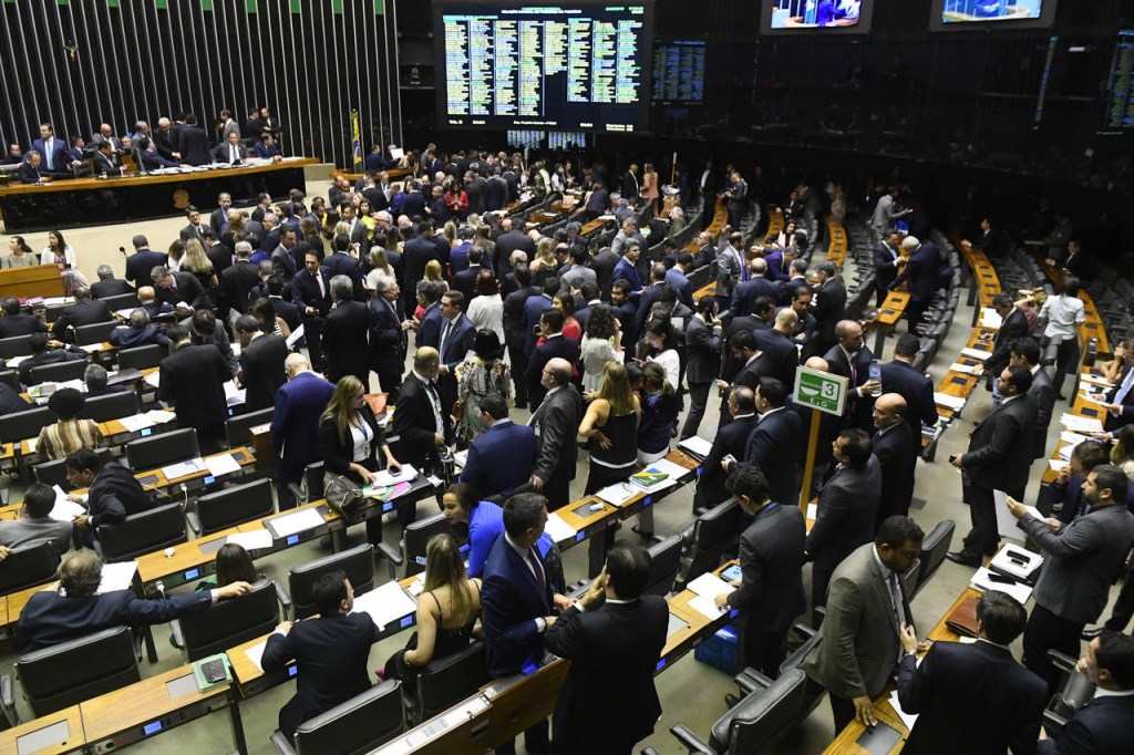 Congresso Nacional aprova LDO com R$ 48 bilhões em emendas e previsão de déficit zero