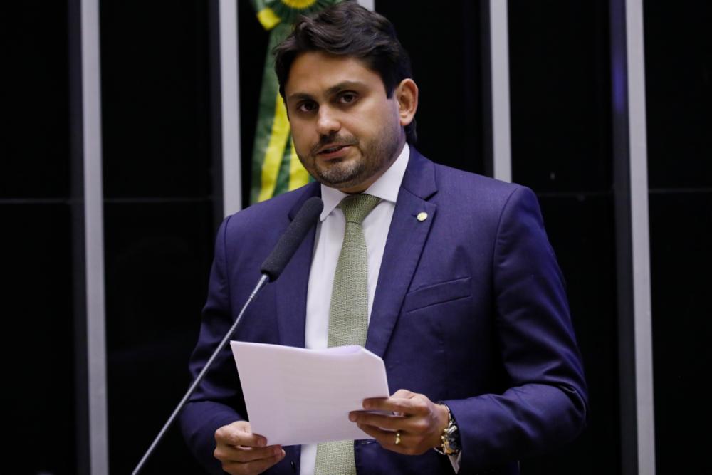 Conselho de Ética pode votar parecer final sobre Daniel Silveira em dois meses, diz Juscelino Filho