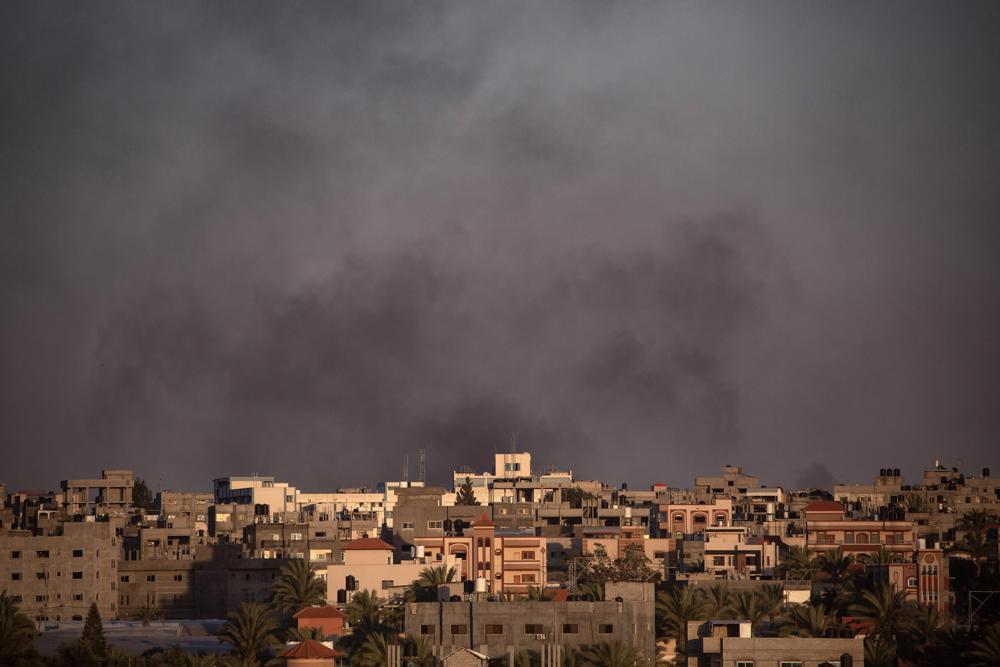 Israel bombardeia Rafah apesar de ordem do Tribunal de Haia e anuncia ‘intenção’ de retomar negociações