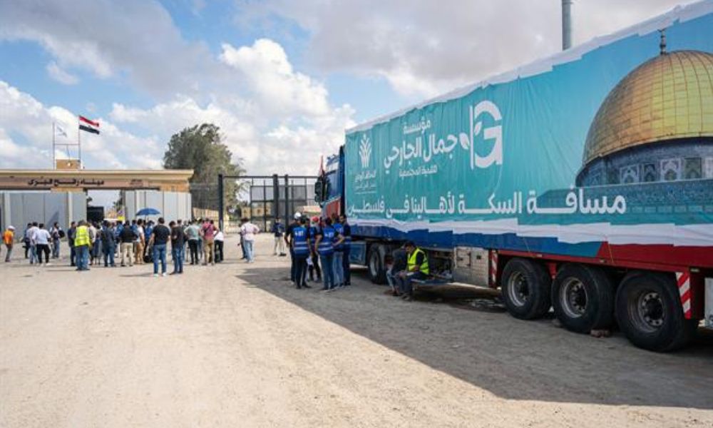 Sob pressão internacional, Israel aprova entrada ‘temporária’ de ajuda humanitária em Gaza