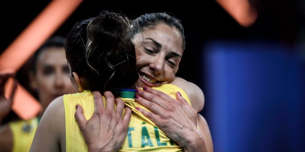 Brasil perde para os EUA e fica com o vice na Liga das Nações feminina