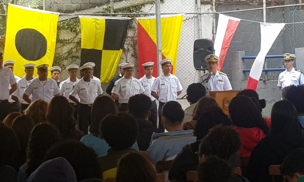 Marinha e governo de SP inauguram projeto para alunos de escolas públicas