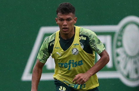 Abel exalta Veron: ‘Impossível o Palmeiras vendê-lo por menos que Neymar custou ao Barça’