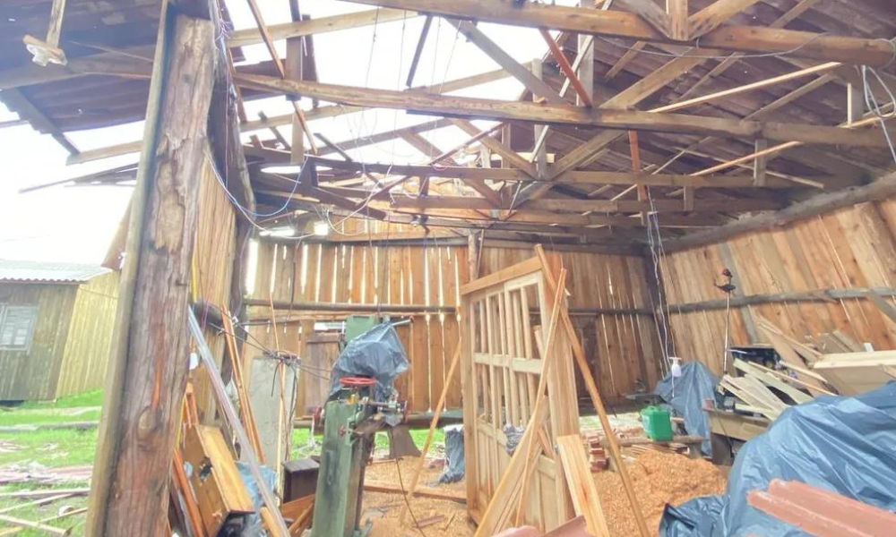 Chuvas deixam mais de 13 mil desalojados no RS; SC é atingida por quinto tornado