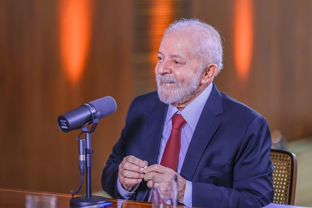 Avaliação de Lula é estável após 11 meses de governo, diz Datafolha
