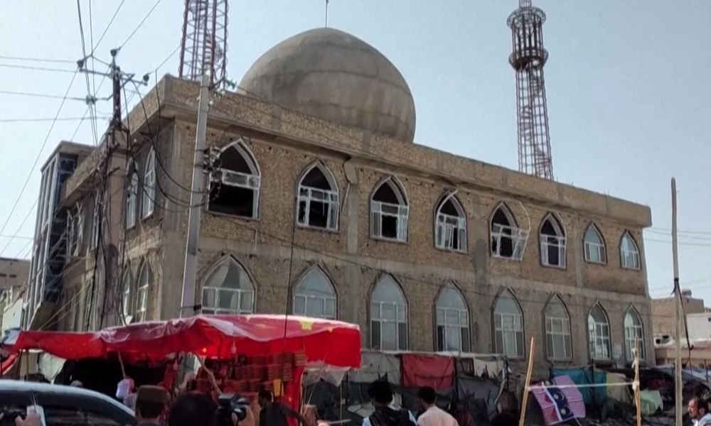 Explosão em mesquita deixa ao menos 33 mortos no Afeganistão