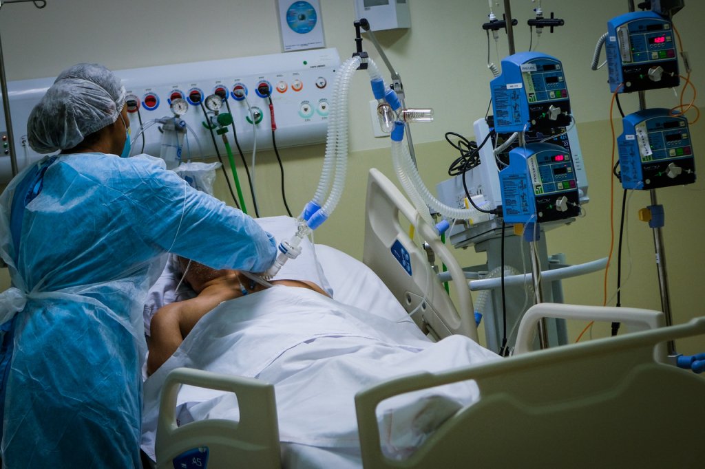 Hospitais filantrópicos divulgam que estoque de ‘kit intubação’ é suficiente para uma semana