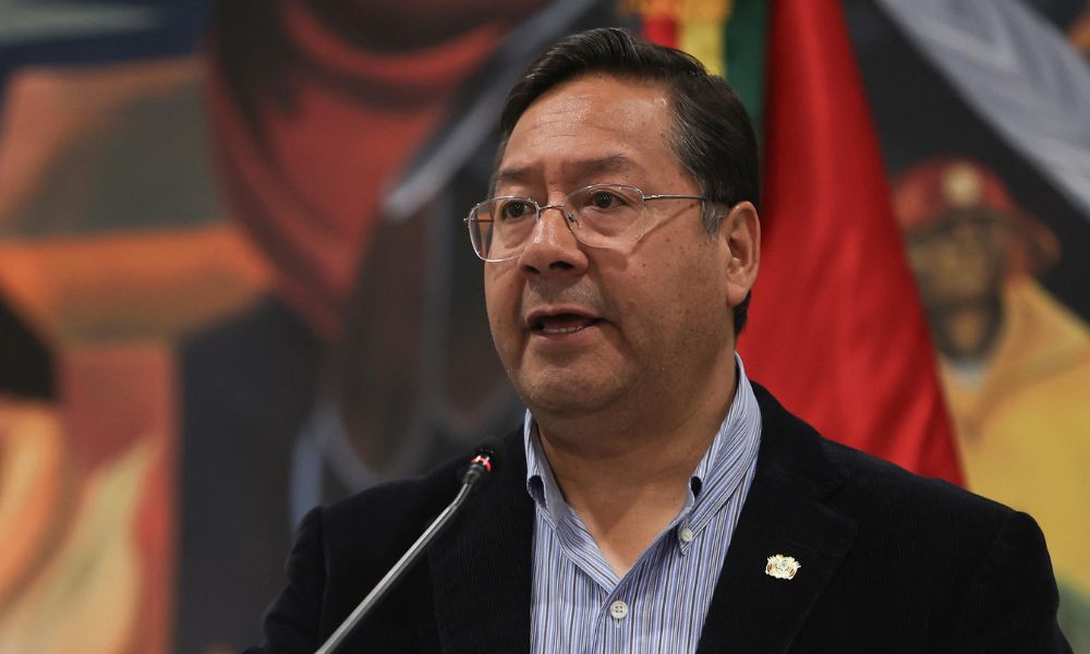 Presidente da Bolívia nega ter armado tentativa de golpe com general deposto 